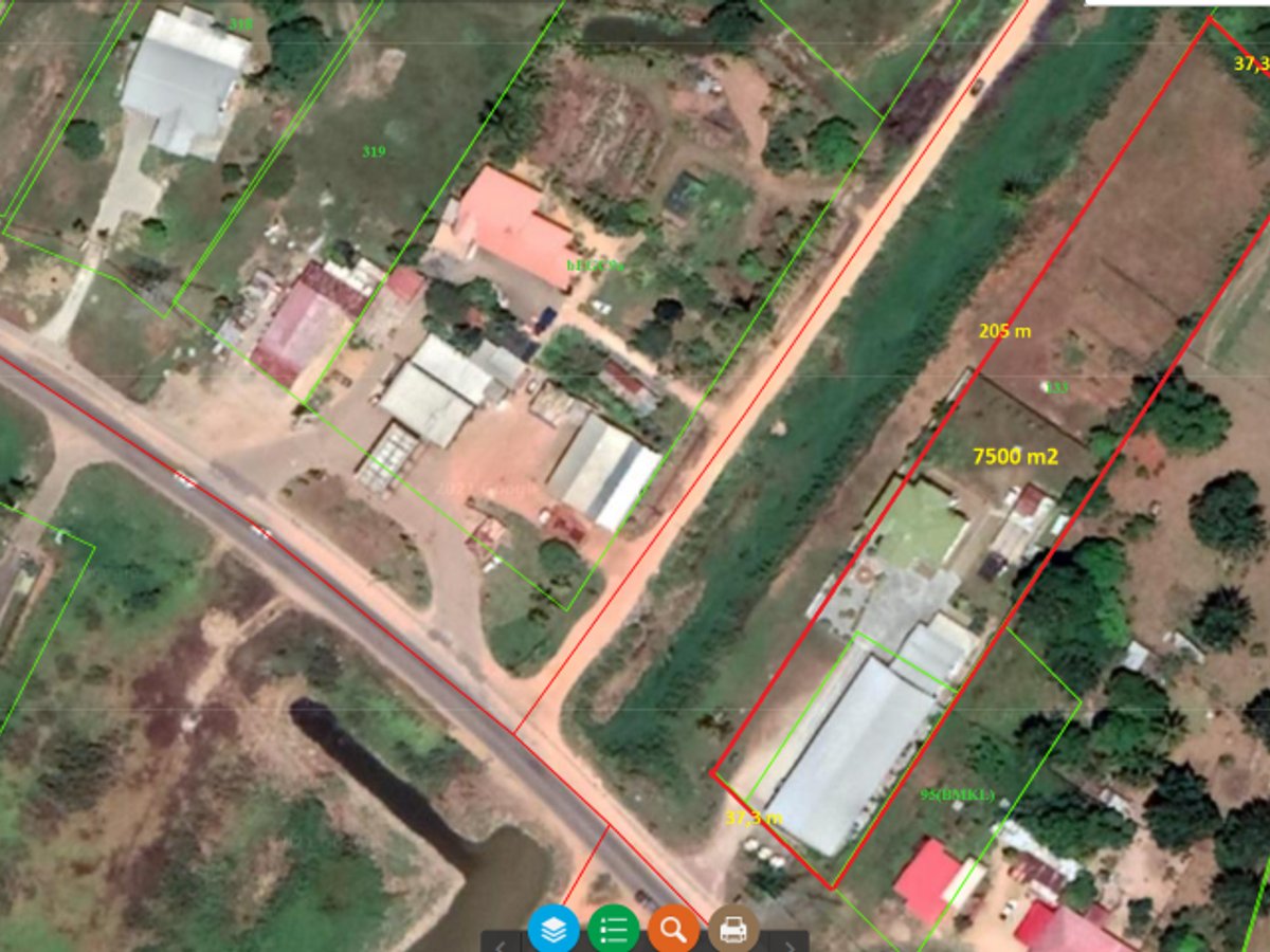 Eigendom Kierti Tikaiweg-Tout Lui Fautweg. 2 percelen van 600m2 naast elkaar. Verharde weg, alle nutsvoorzieningen, bewoond gebied. Prijs p. stuk - Hoofdfoto