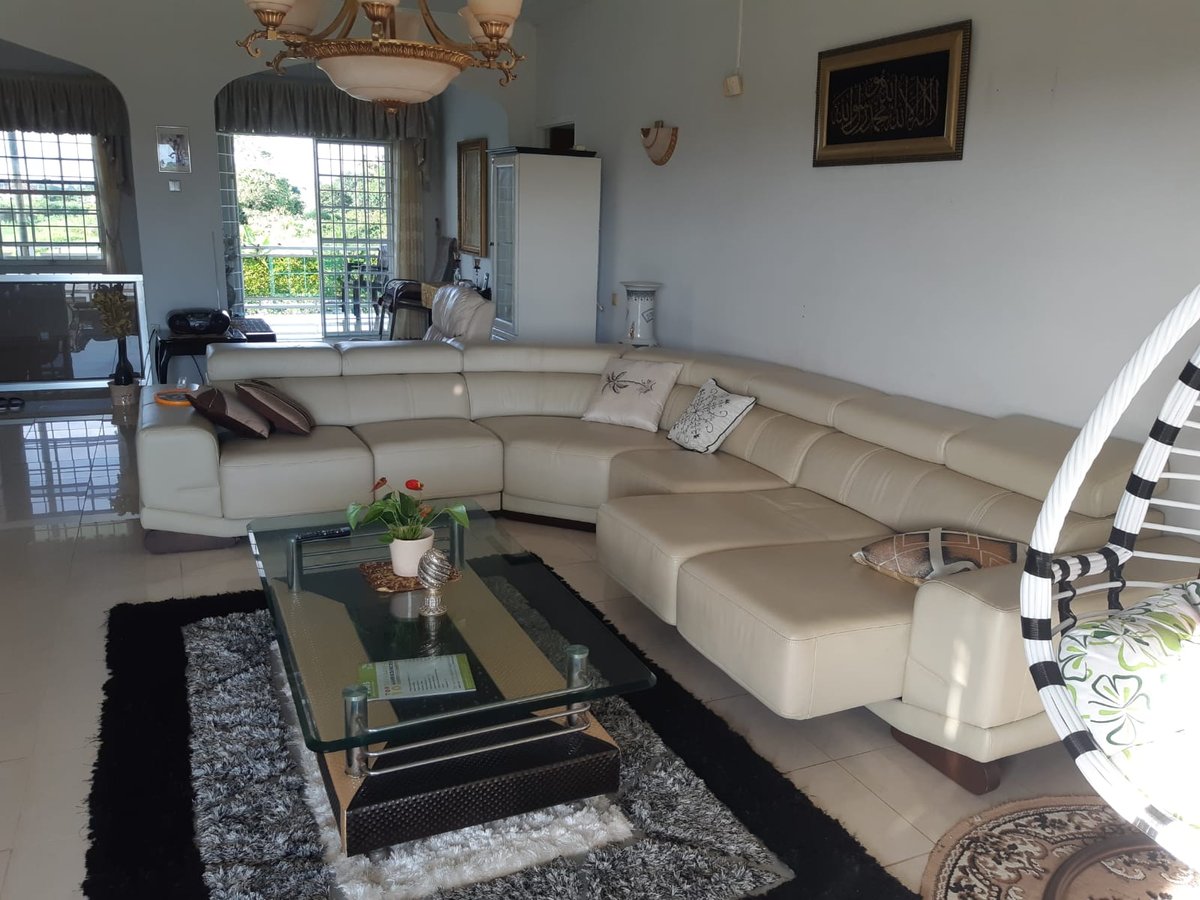 Eigendom Kierti Tikaiweg-Tout Lui Fautweg. 2 percelen van 600m2 naast elkaar. Verharde weg, alle nutsvoorzieningen, bewoond gebied. Prijs p. stuk - Foto 2